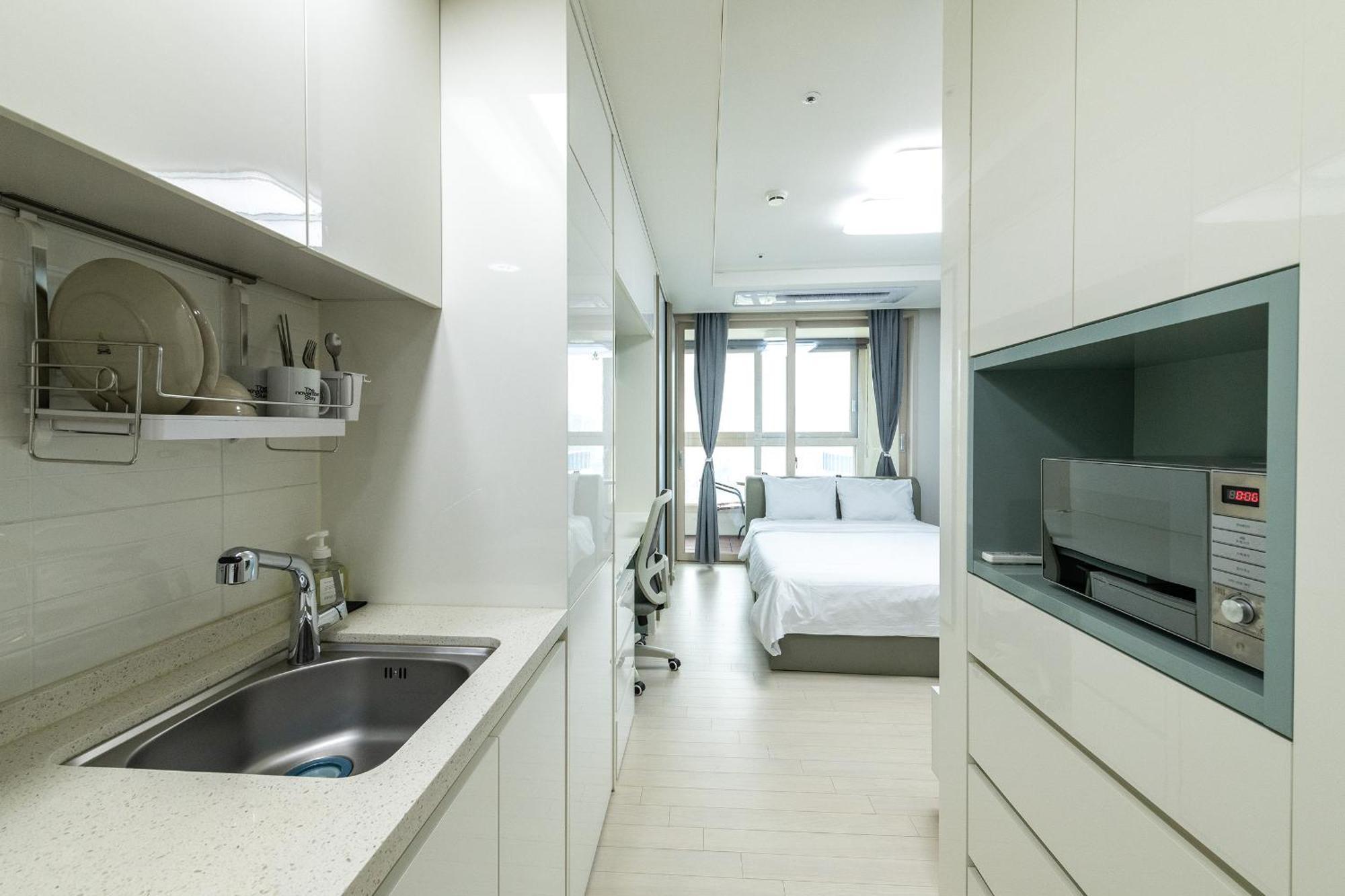 The November Stay In Landmark Incheon Exterior photo
