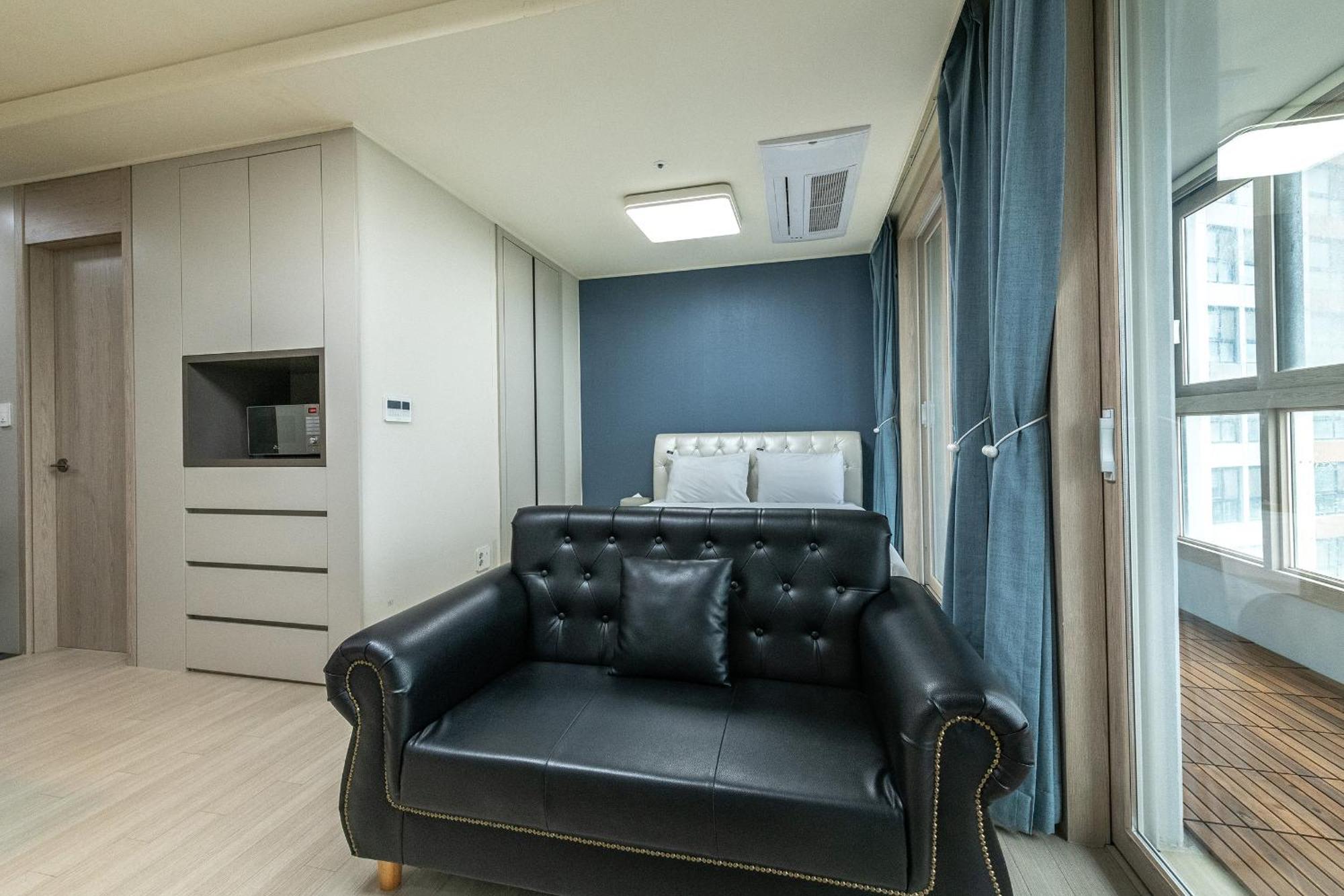 The November Stay In Landmark Incheon Exterior photo